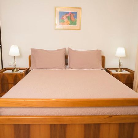 Maisonette With Garden In The Heart Of The Historical Kalamata Center Exterior foto