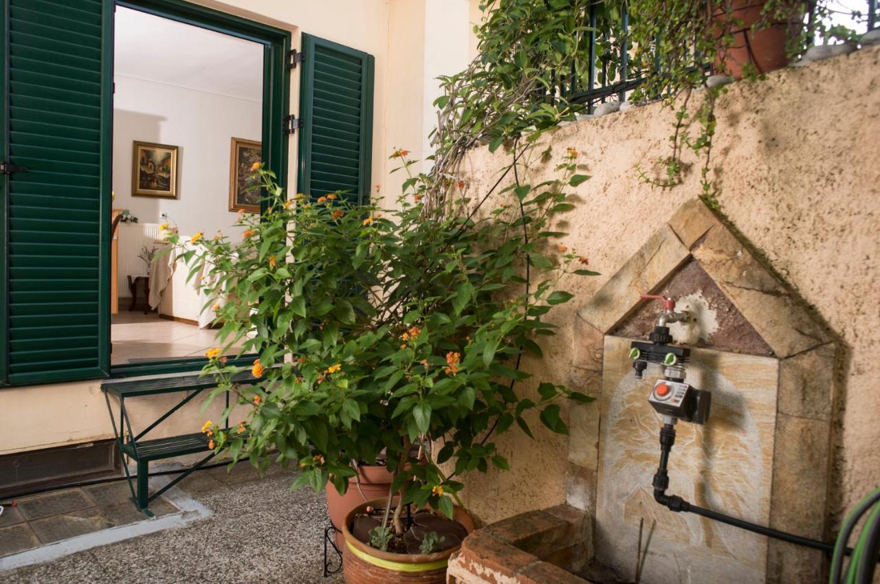 Maisonette With Garden In The Heart Of The Historical Kalamata Center Exterior foto